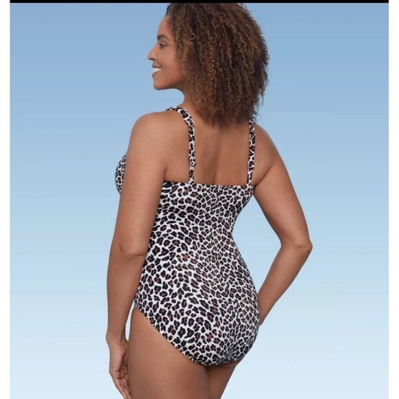 NWT Aqua Green UPF 50 V-Neck Ruched One Piece Swimsuit - Picture 3 of 3